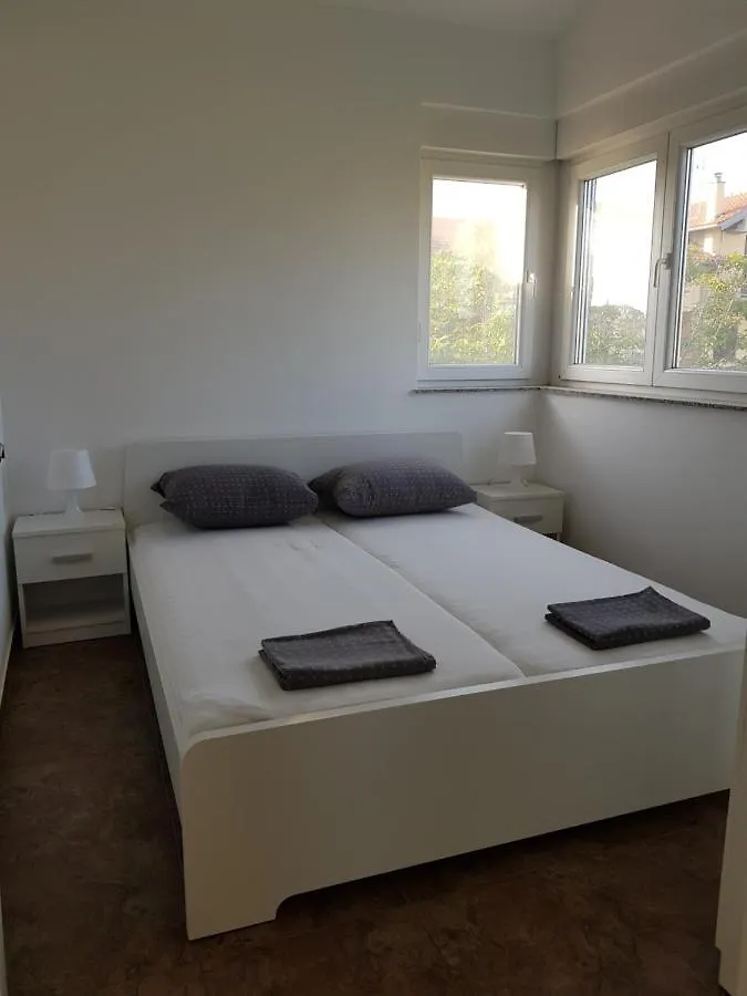 Vila Mila Apartments Sukosan