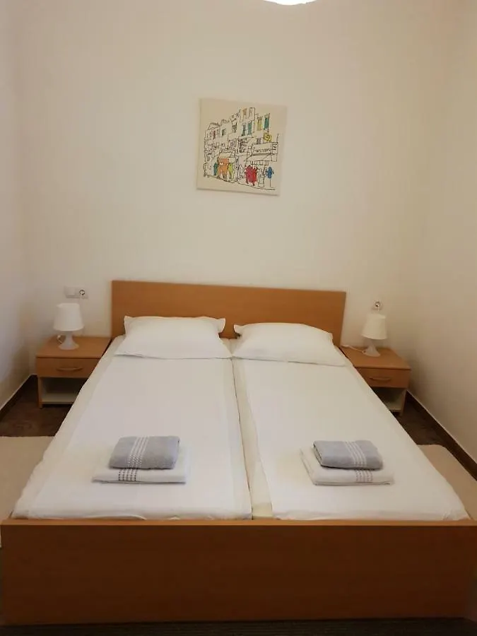Vila Mila Apartments Sukosan