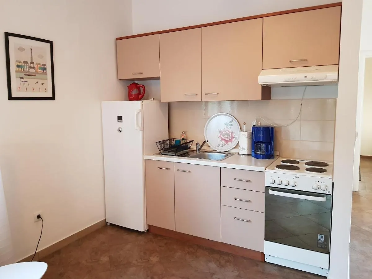 Vila Mila Apartments Sukosan Croatia